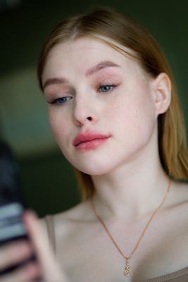 Thea, 26